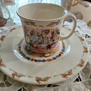 ROYAL DOULTON - BUNNIKINS - HAPPY BIRTHDAY Two-piece Set